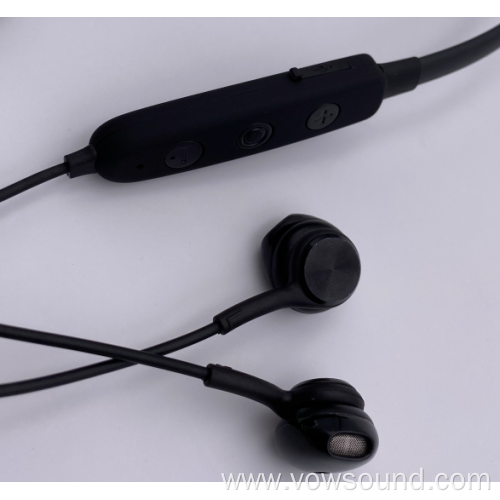 Bluetooth Headphones with Magnetic Connection